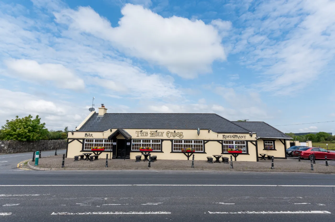 Photo of The Holy Cross Bar & Restaurant, Holycross, Butlerstown, Waterford City, X91HX93