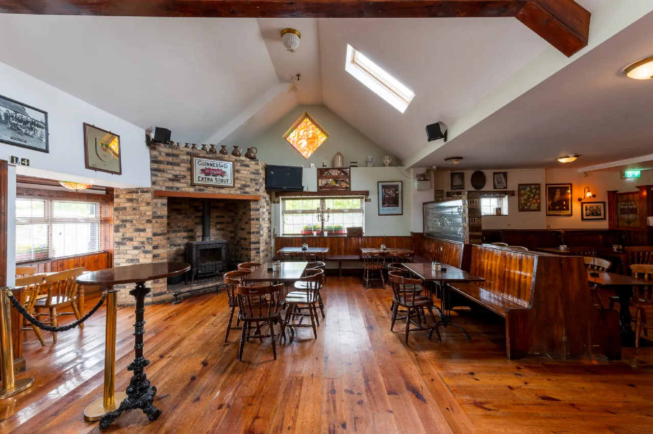 Photo of The Holy Cross Bar & Restaurant, Holycross, Butlerstown, Waterford City, X91HX93