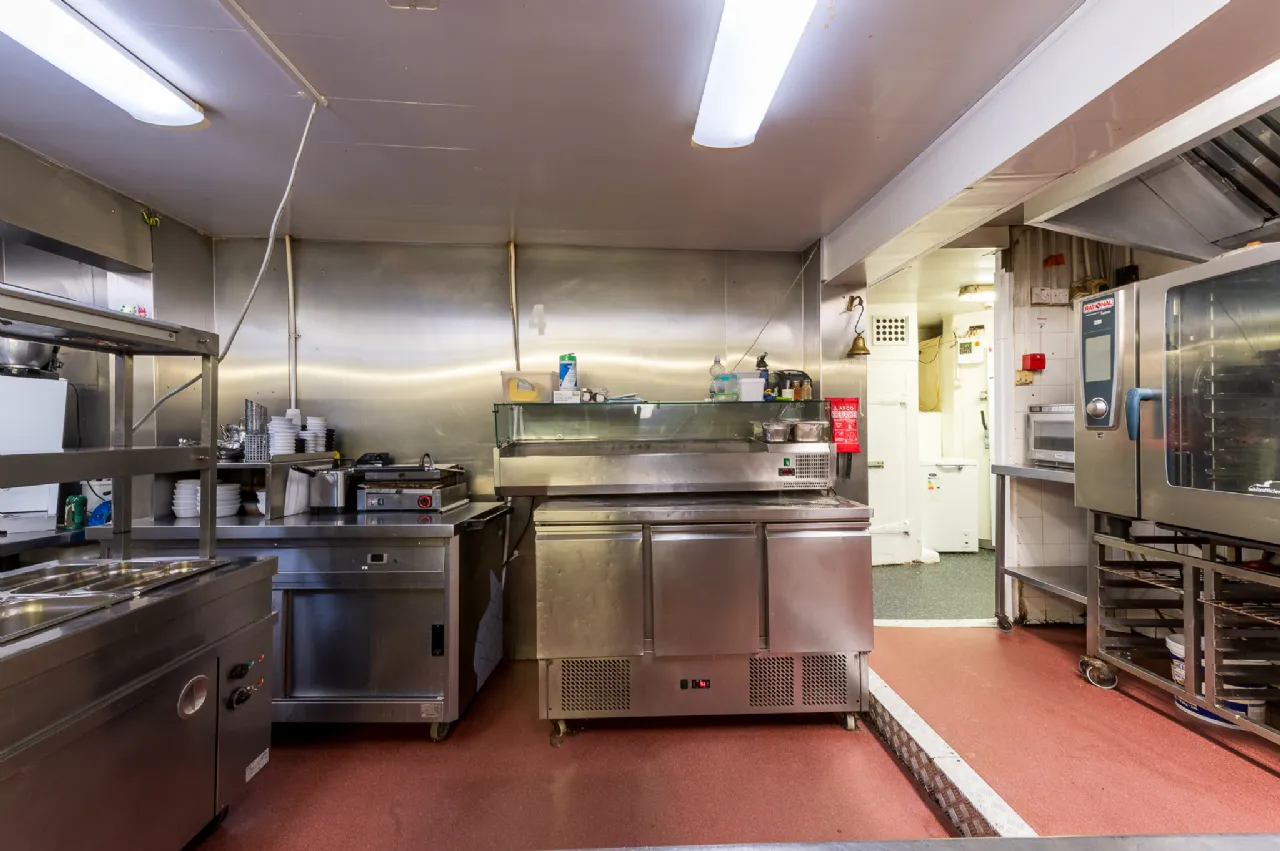 Photo of The Holy Cross Bar & Restaurant, Holycross, Butlerstown, Waterford City, X91HX93