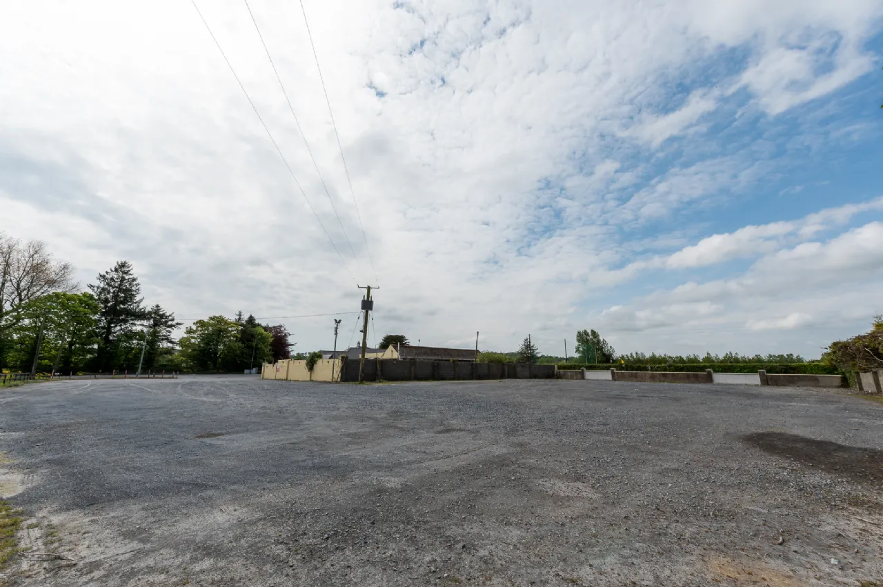 Photo of The Holy Cross Bar & Restaurant, Holycross, Butlerstown, Waterford City, X91HX93