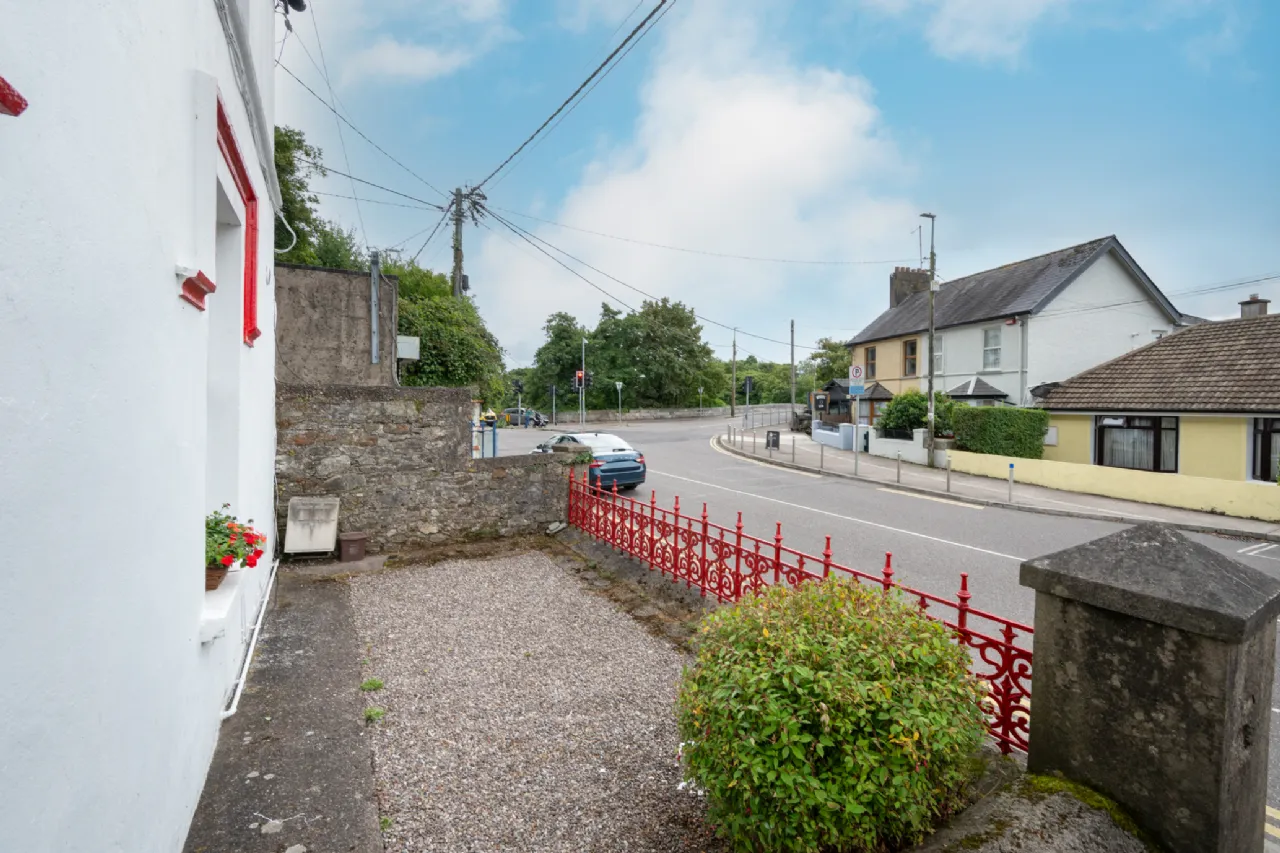 Photo of 1 Strawberry Cottages, Lee Road, Sundays Well, Cork, T23K12Y