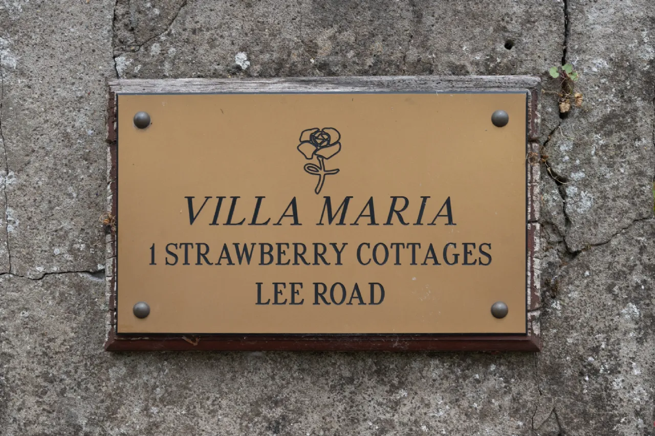 Photo of 1 Strawberry Cottages, Lee Road, Sundays Well, Cork, T23K12Y