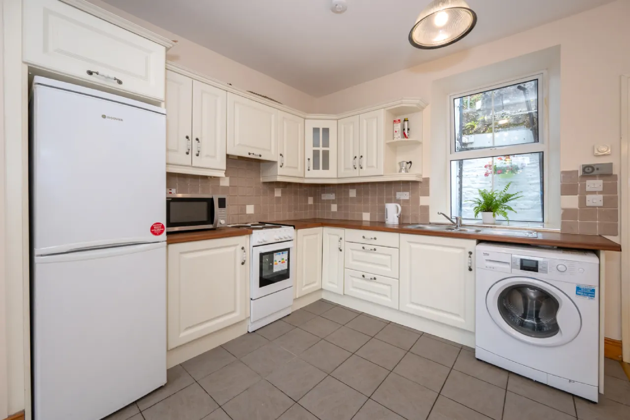 Photo of 1 Strawberry Cottages, Lee Road, Sundays Well, Cork, T23K12Y