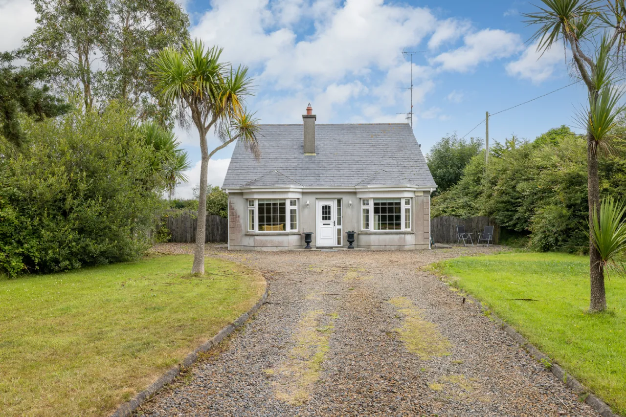 Photo of Mooncliff, Parkannesley Lower, Ballygarret, Gorey, Co. Wexford, Y25N266