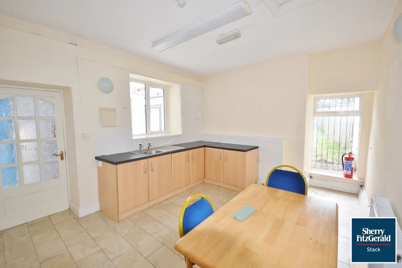 Photo of 8 South Quay, Newcastle West, Co. Limerick, V42 Y990