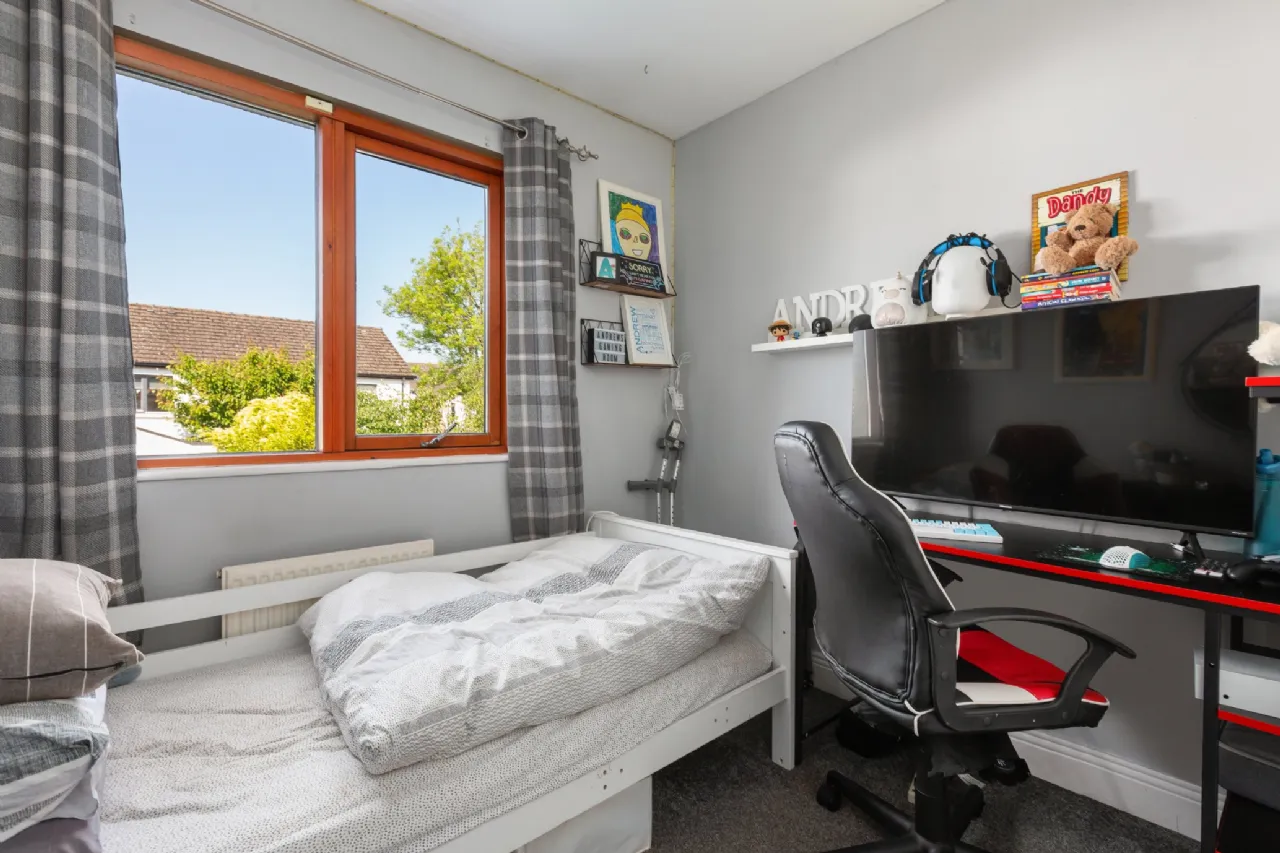 Photo of 17 Hunters Court, Hunterswood, Ballycullen, Dublin 24, D24 X8H1