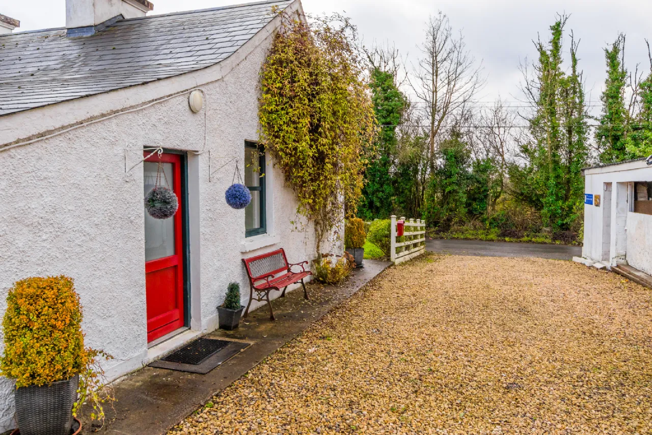 Photo of White Cottage, Doon, Strokestown, Co. Roscommon, F42 DF10