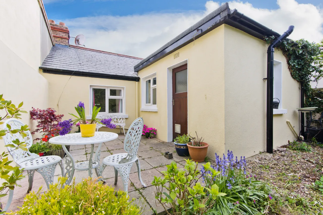 Photo of 8 Highfield Grove, Rathgar, Dublin 6, D06 N2Y1