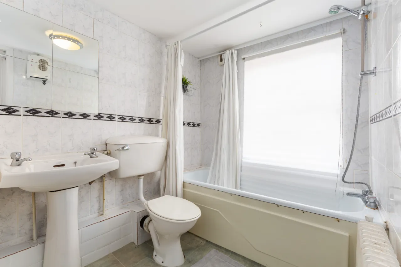 Photo of 77 Leeson Street Upper, Dublin 4, D04 E6P3