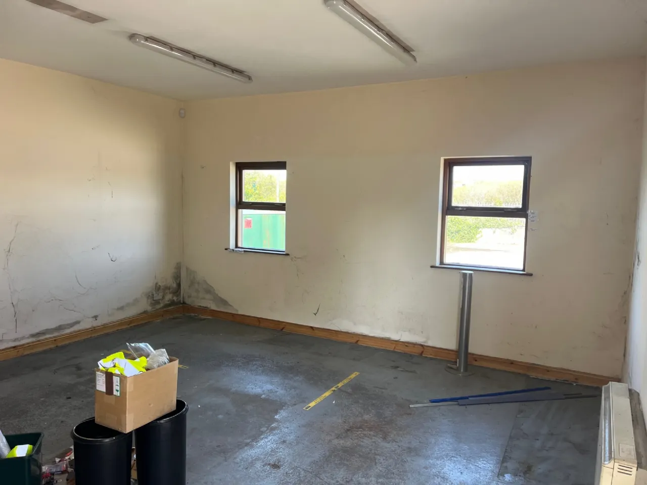 Photo of Commercial Buildings & Gated Yard, Glendine, Ennis Road, Miltown Malbay, Co. Clare., V95 HF58