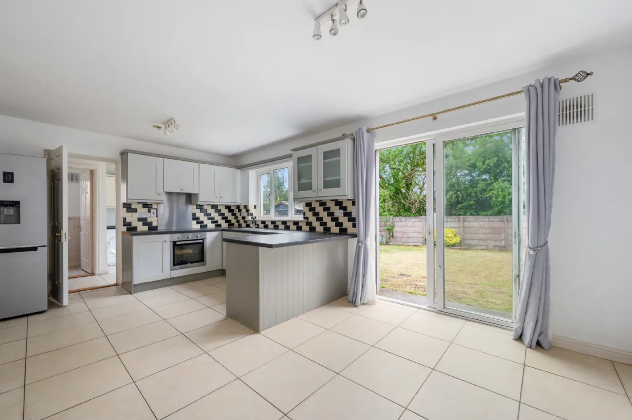 Photo of 52 Cluain Alainn, Hurlers Cross, Shannon, Co. Clare, V14 Y243