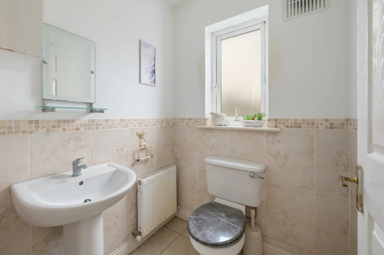 Photo of 52 Cluain Alainn, Hurlers Cross, Shannon, Co. Clare, V14 Y243