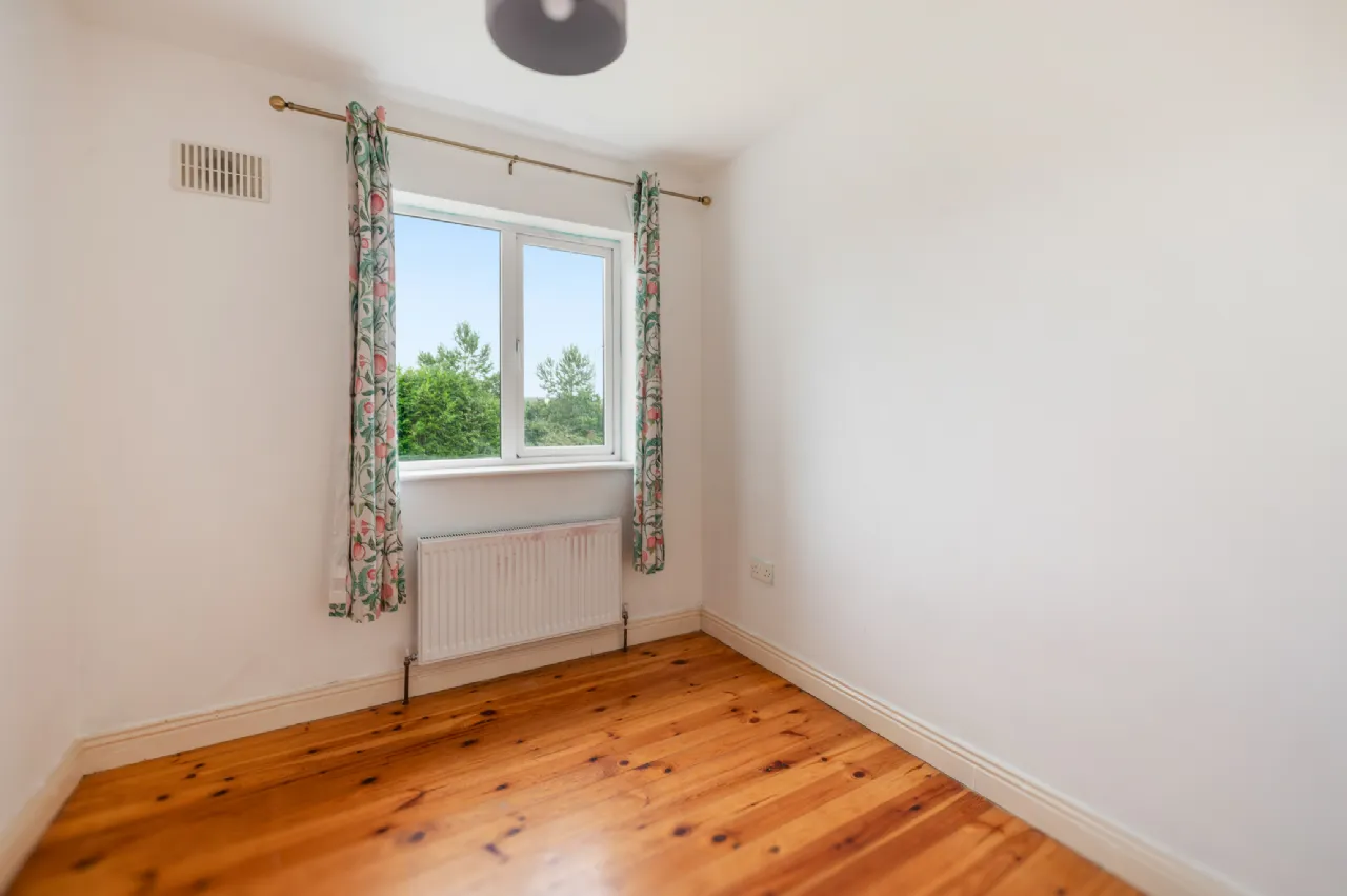 Photo of 52 Cluain Alainn, Hurlers Cross, Shannon, Co. Clare, V14 Y243