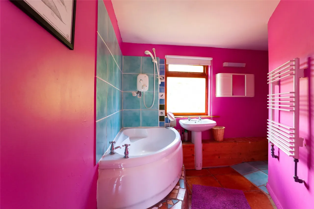 Photo of Honeycomb and Honeypot Annex, Derryduff More, Coomhola, Bantry, Co. Cork, P75WD52