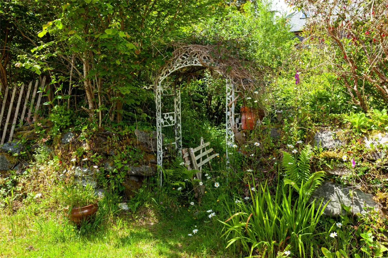 Photo of Honeycomb and Honeypot Annex, Derryduff More, Coomhola, Bantry, Co. Cork, P75WD52
