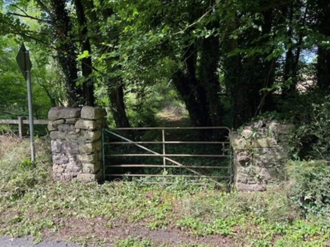 Photo of Derelict Bungalow, Brownsbarn, Thomastown, Co Kilkenny, R95 AK5V
