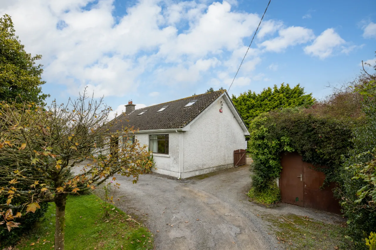 Photo of Clonroche, Clonroche Village, Co Wexford., Y21 X750