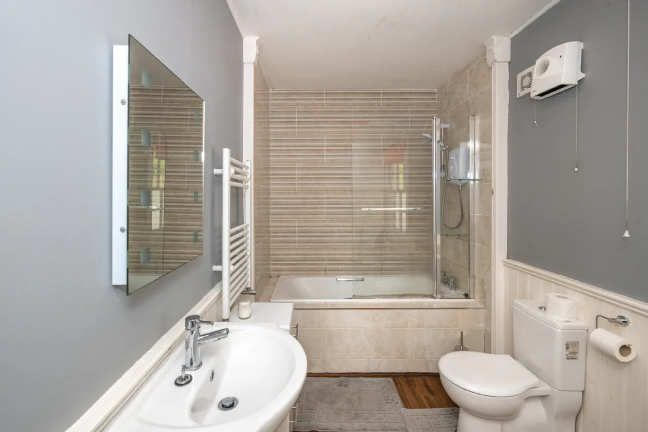 Photo of Ballynona Cottage, Ballynona South, Midleton, Co Cork, P25 E009