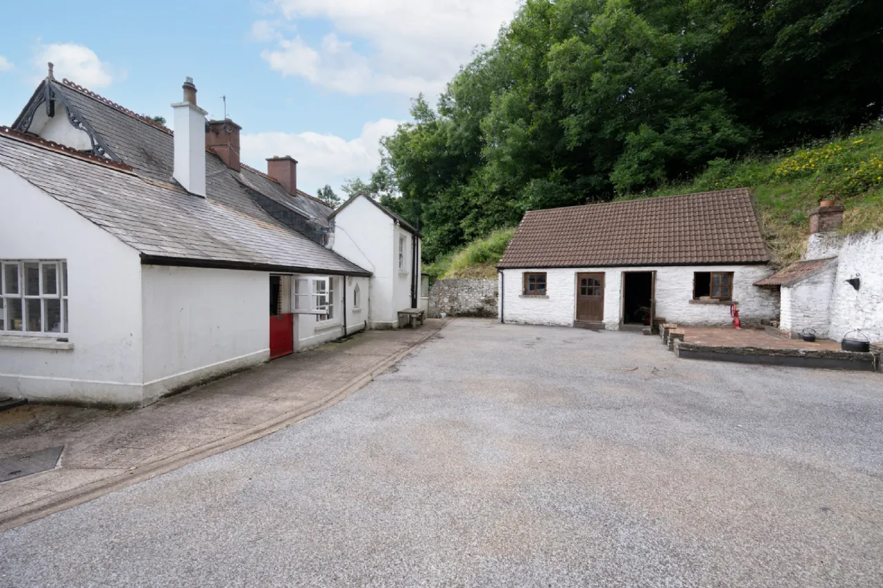 Photo of Ballynona Cottage, Ballynona South, Midleton, Co Cork, P25 E009