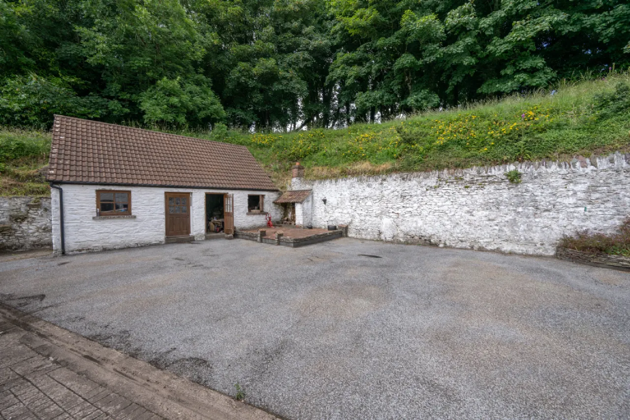 Photo of Ballynona Cottage, Ballynona South, Midleton, Co Cork, P25 E009