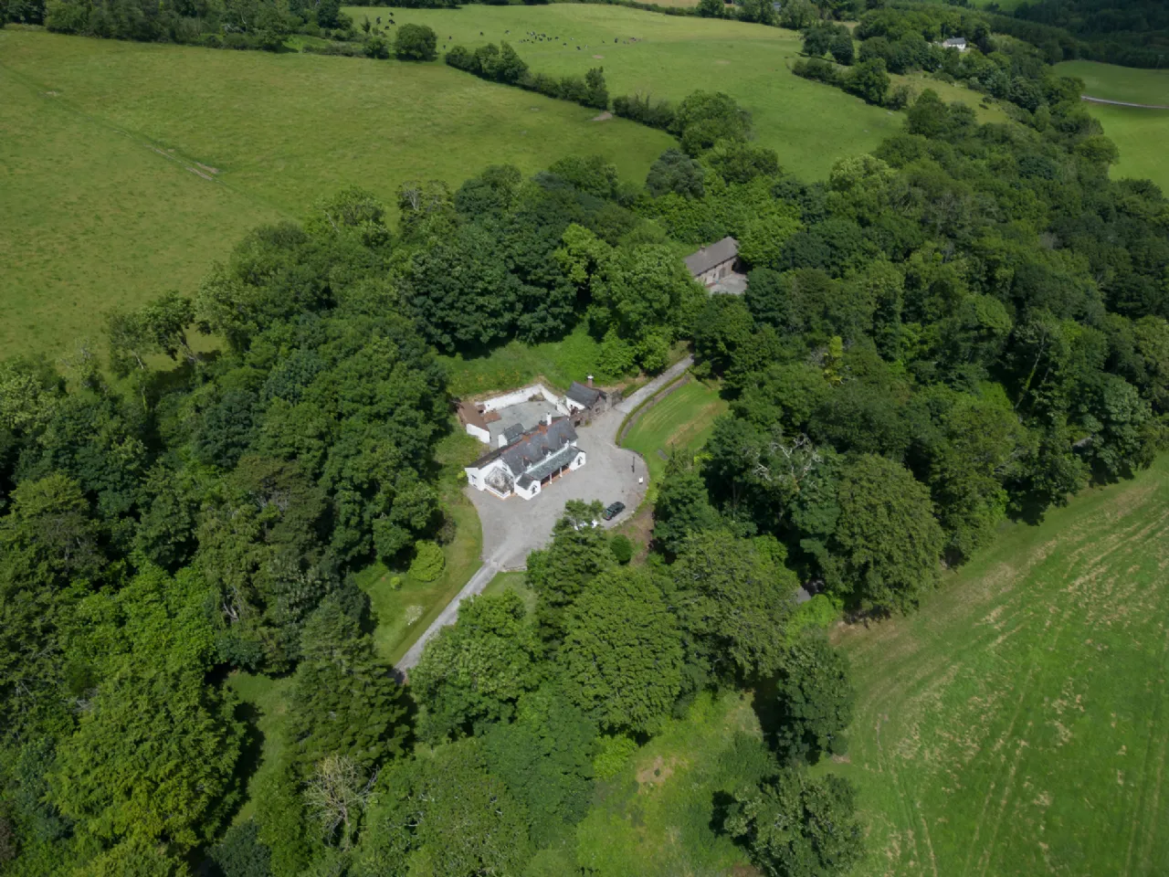 Photo of Ballynona Cottage, Ballynona South, Midleton, Co Cork, P25 E009