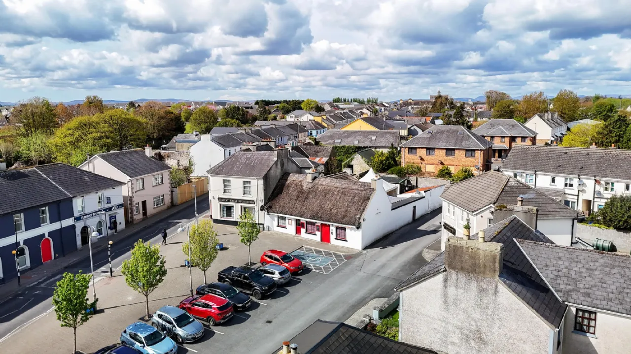 Photo of The Thatch Bar, Headford, Co. Galway