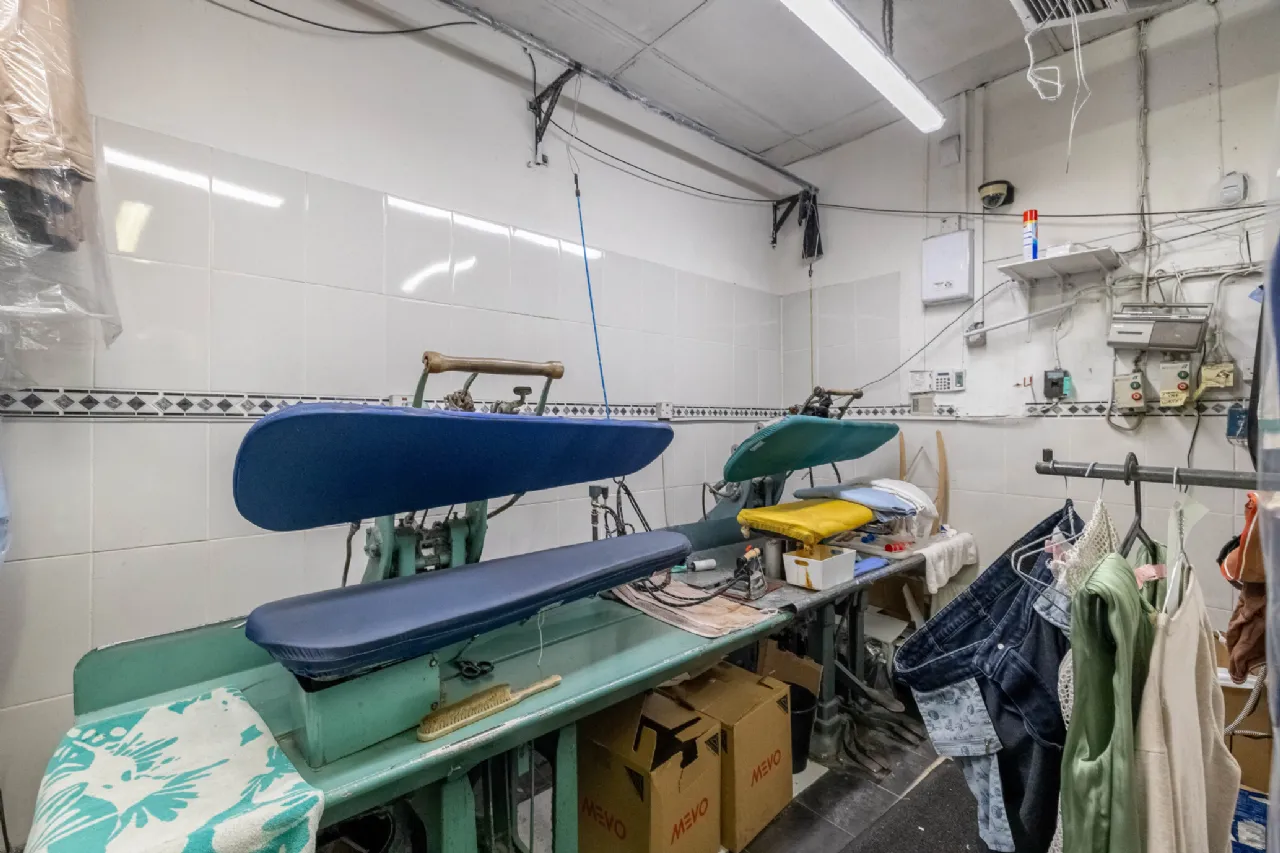 Photo of Avenue Road Dry Cleaners, Unit 3, Greenacres Shopping Centre, The Long Avenue, Marshes Lower, Dundalk