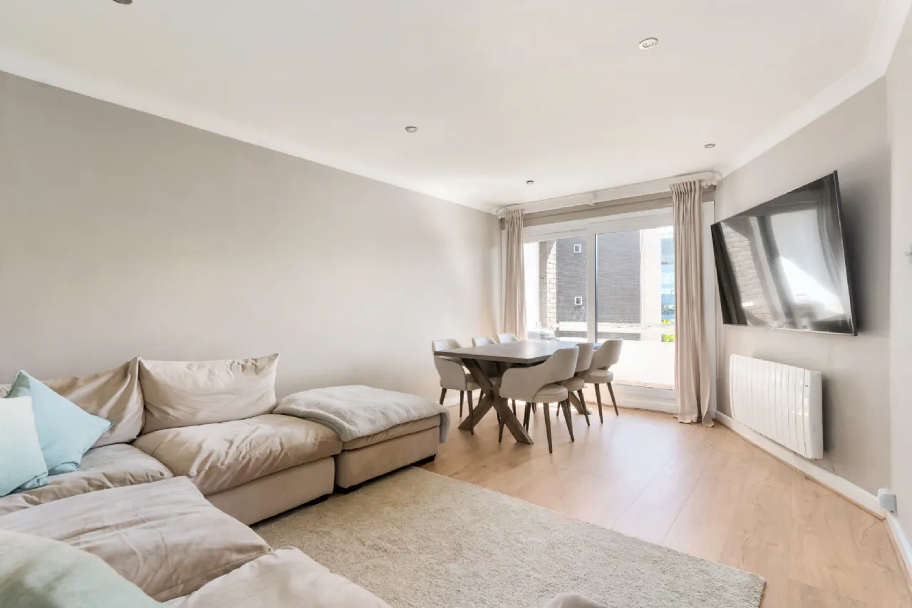 Photo of 14 Elgin House, Ballsbridge Court, Ballsbridge, Dublin 4, D04 F850