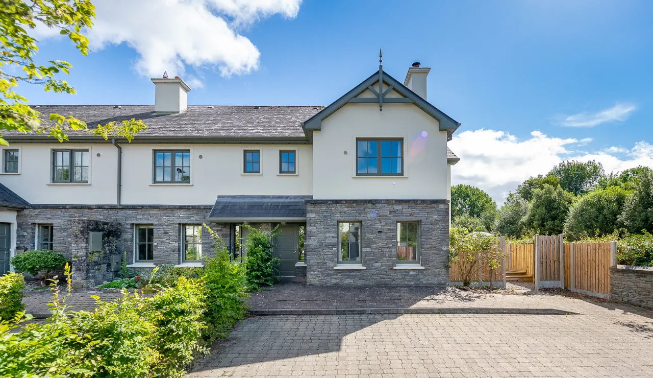 Photo of 19 Oakwood Manor, Kenmare, Co Kerry, V93 D294