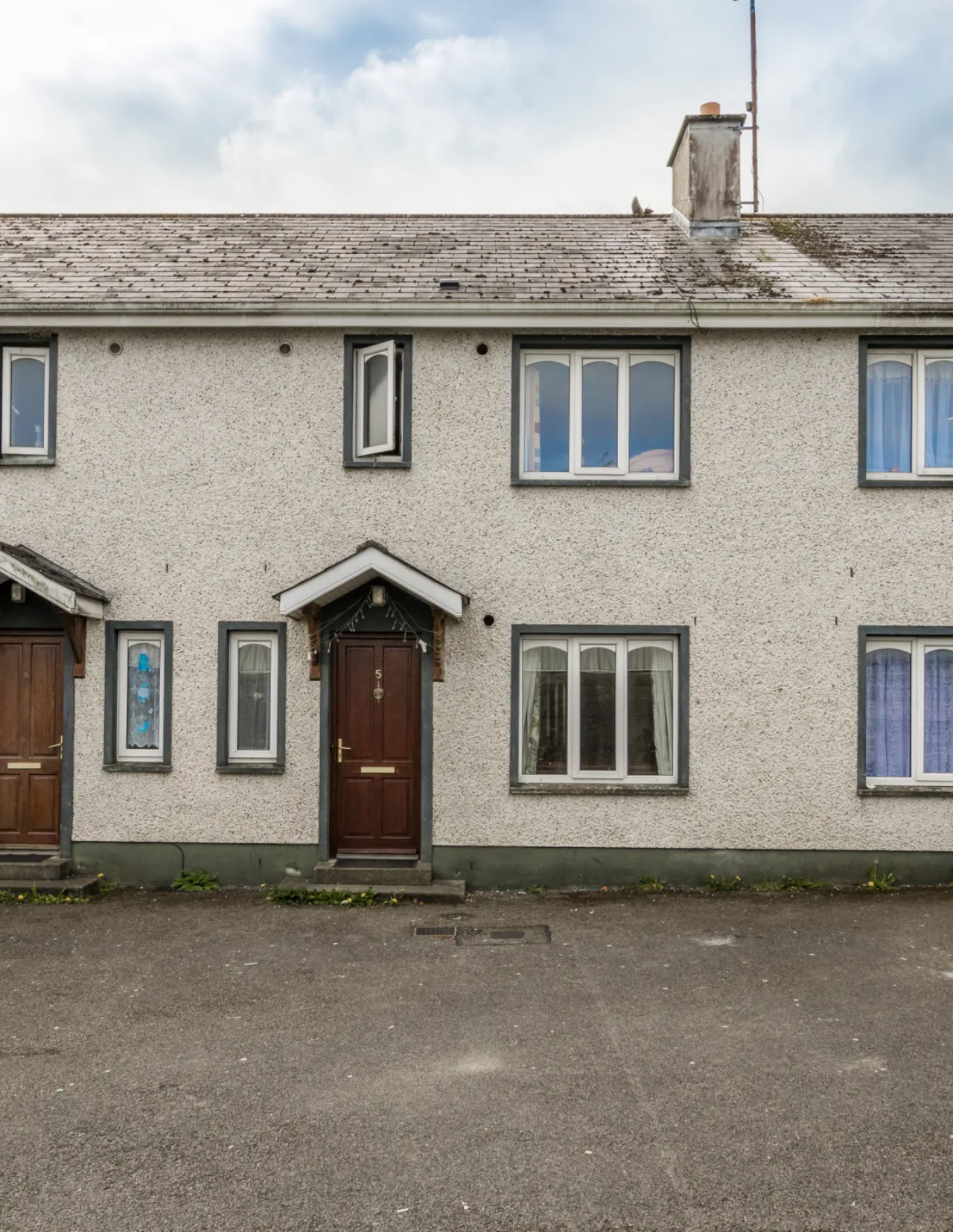 Photo of 5 Bank Gardens, Henry Street, Roscommon, F42F884