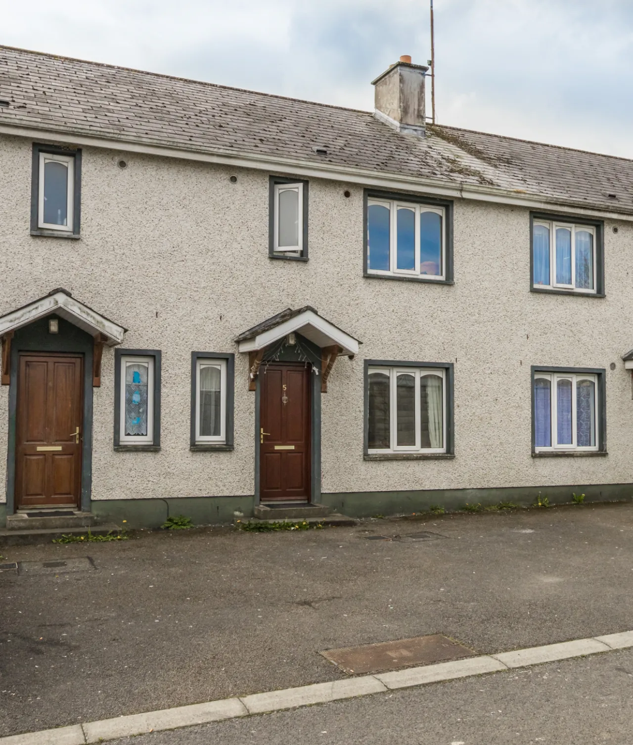 Photo of 5 Bank Gardens, Henry Street, Roscommon, F42F884