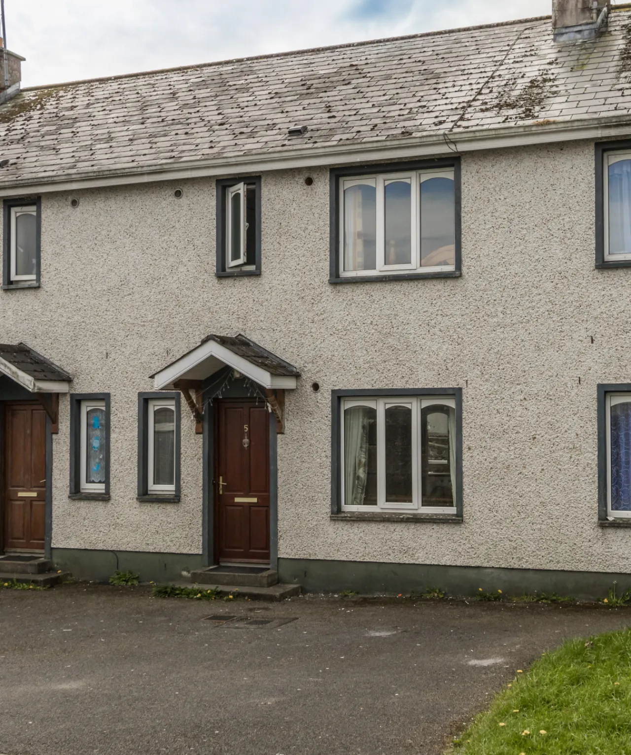 Photo of 5 Bank Gardens, Henry Street, Roscommon, F42F884