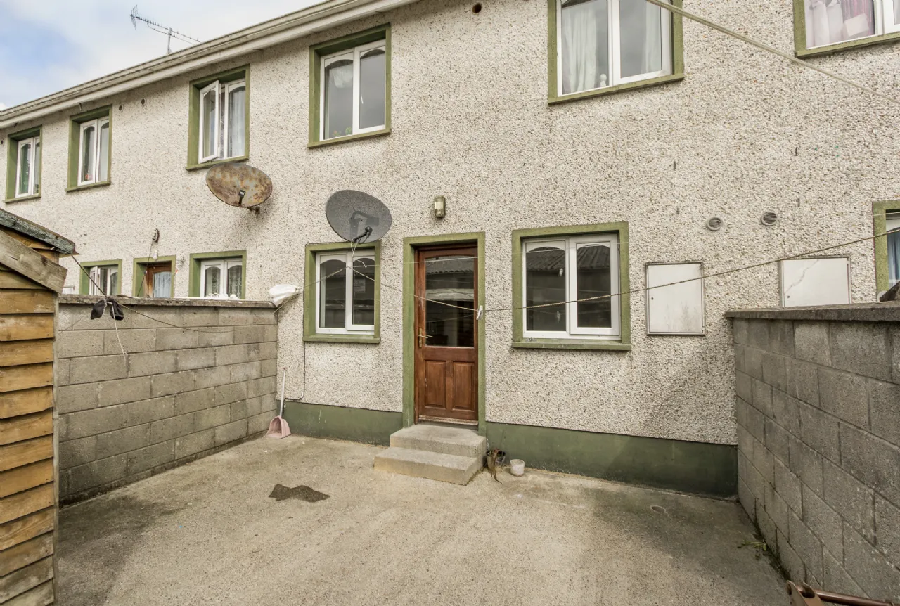 Photo of 5 Bank Gardens, Henry Street, Roscommon, F42F884