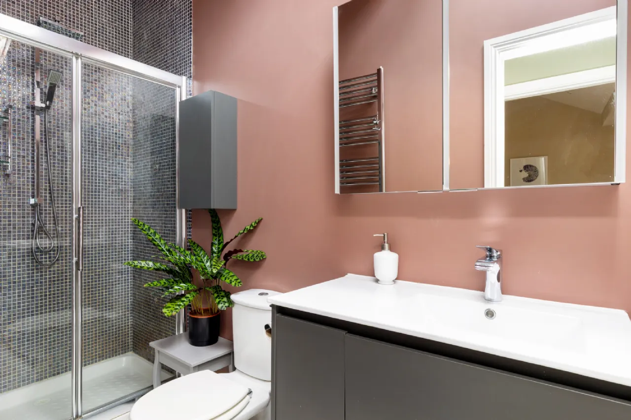 Photo of 1 Bloomfield Avenue, Portobello, Dublin 8, D08 T6H3