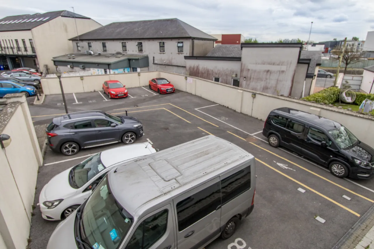 Photo of Office Units, Goff Street, Roscommon Town, F42W928