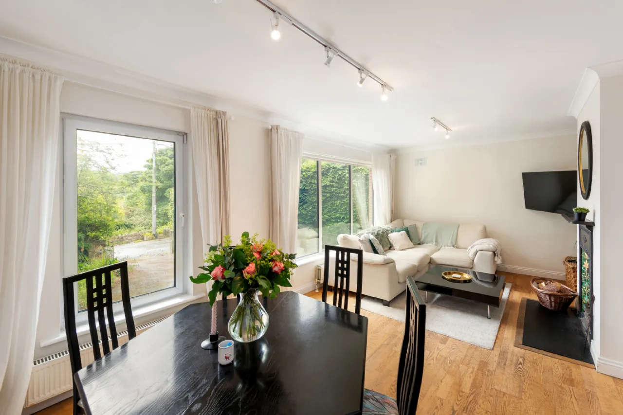 Photo of Glenview, Castleview, Ballyogan Grove, Carrickmines, Dublin 18, D18 Y542