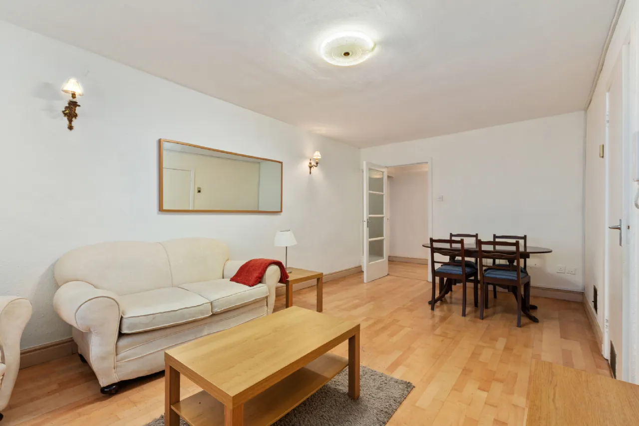 Photo of 21 Melmore House, Eglinton Court, Donnybrook, Dublin 4, D04 PN47