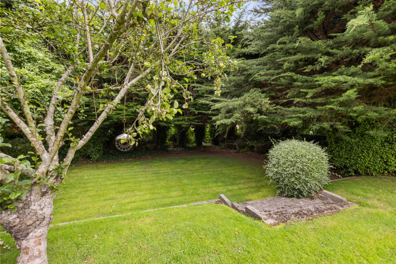 Photo of Rockton, Old Bray Road, Foxrock, Dublin 18, D18 W2N9