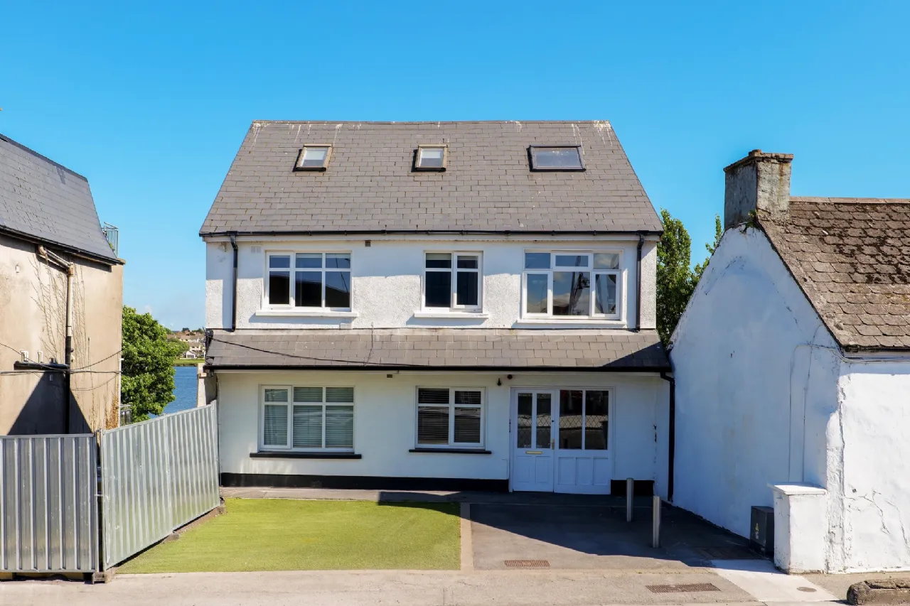 Photo of 94 College Road, Galway City Centre, H91 K5D4