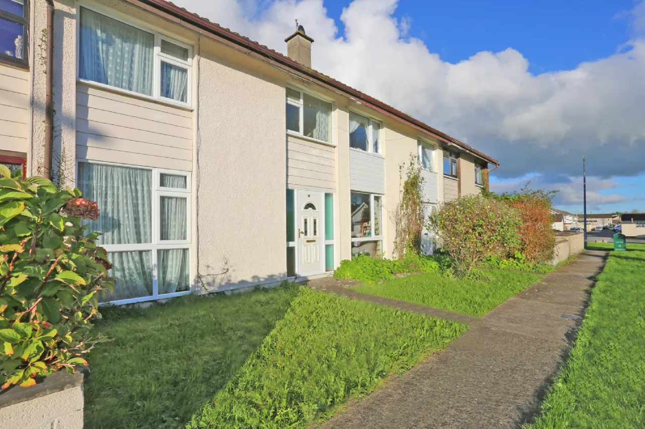 Photo of 17 Cronan Gardens, Shannon, Co. Clare, V14X856