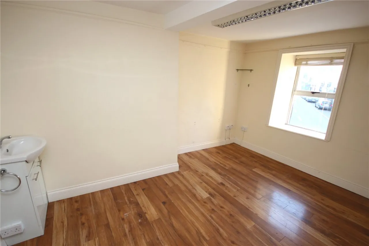 Photo of Sarsfield Street, Nenagh, Co. Tipperary, E45 YW31