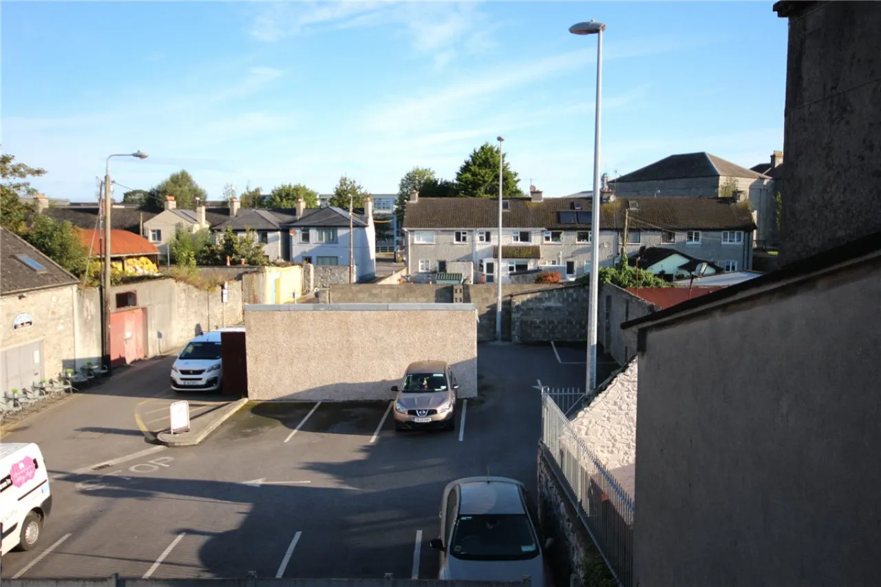 Photo of Sarsfield Street, Nenagh, Co. Tipperary, E45 YW31