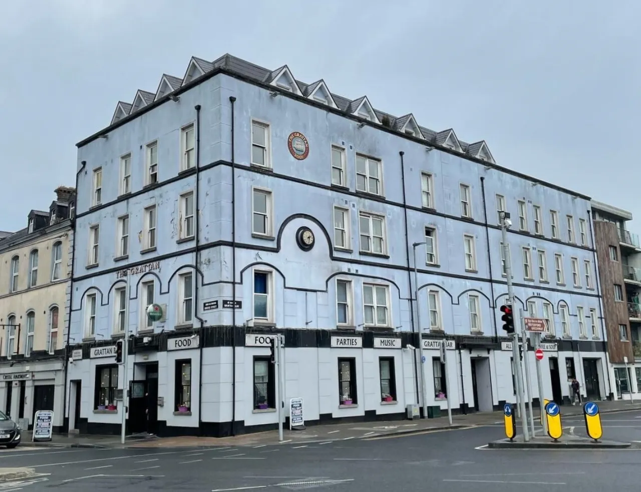 Photo of The Grattan Bar, 1-2 Bridge Street, Waterford, X91 YD52