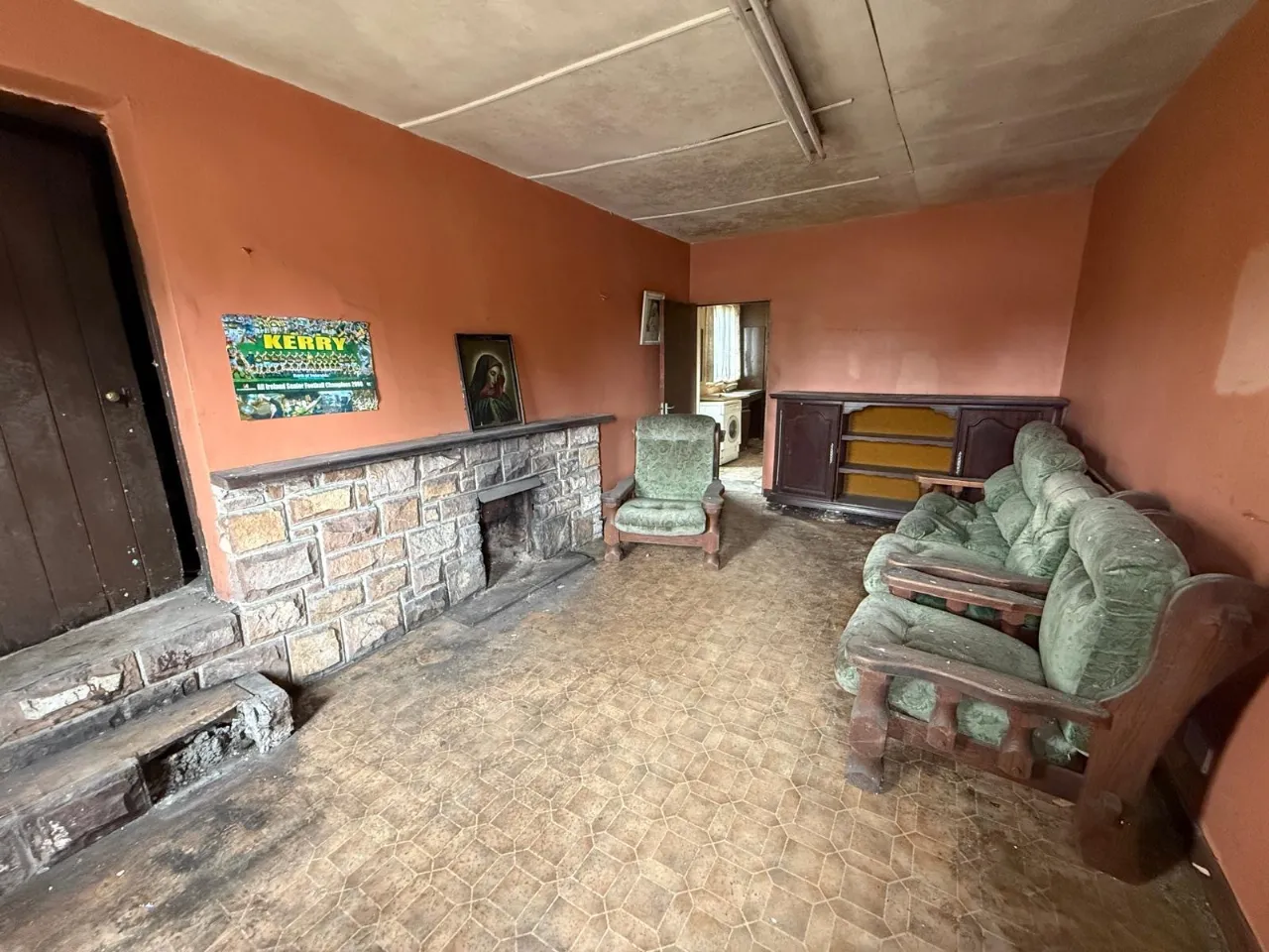 Photo of Listry Cross, Faha, Killarney, Co. Kerry, V93 E20D