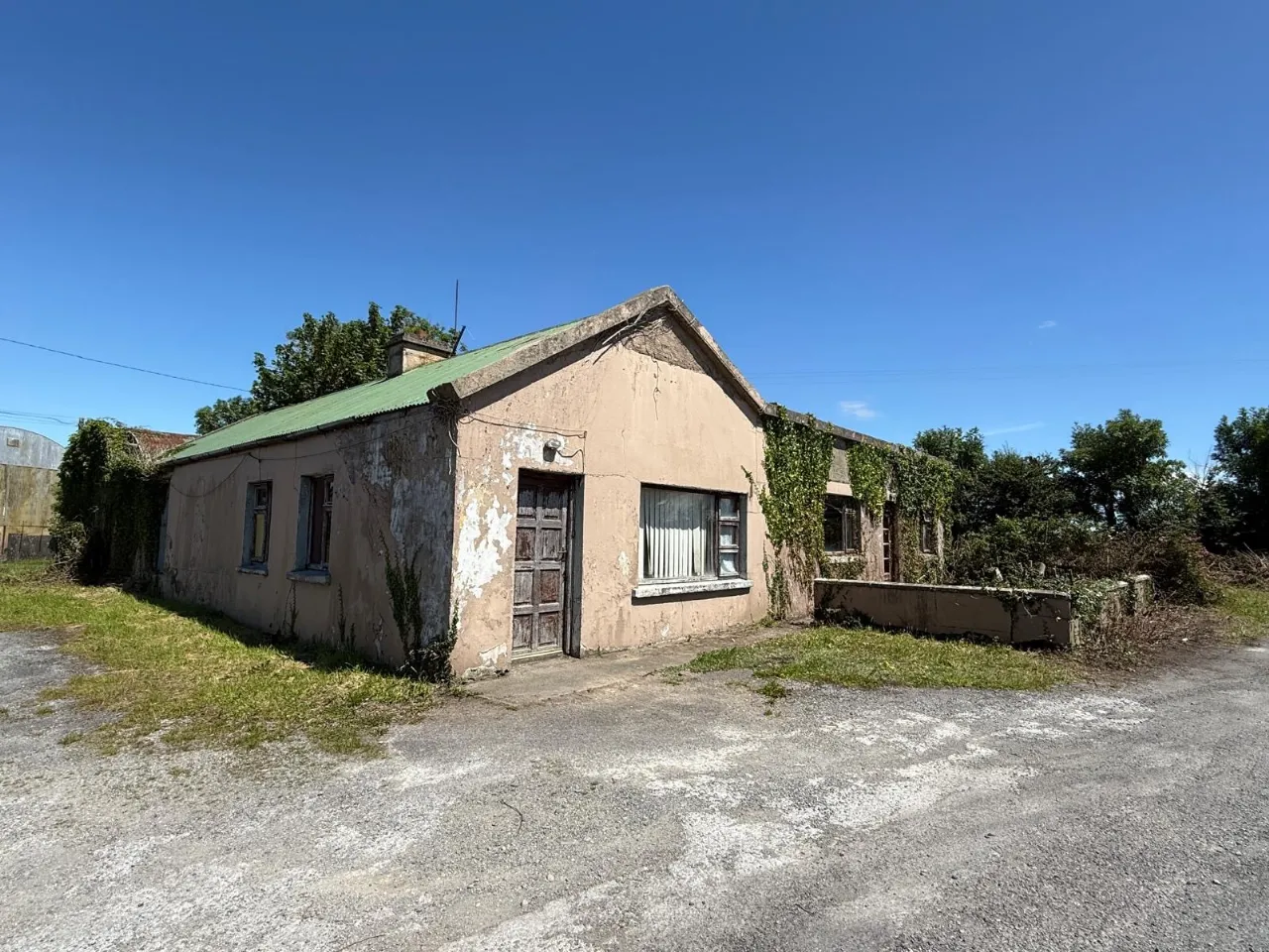 Photo of Listry Cross, Faha, Killarney, Co. Kerry, V93 E20D