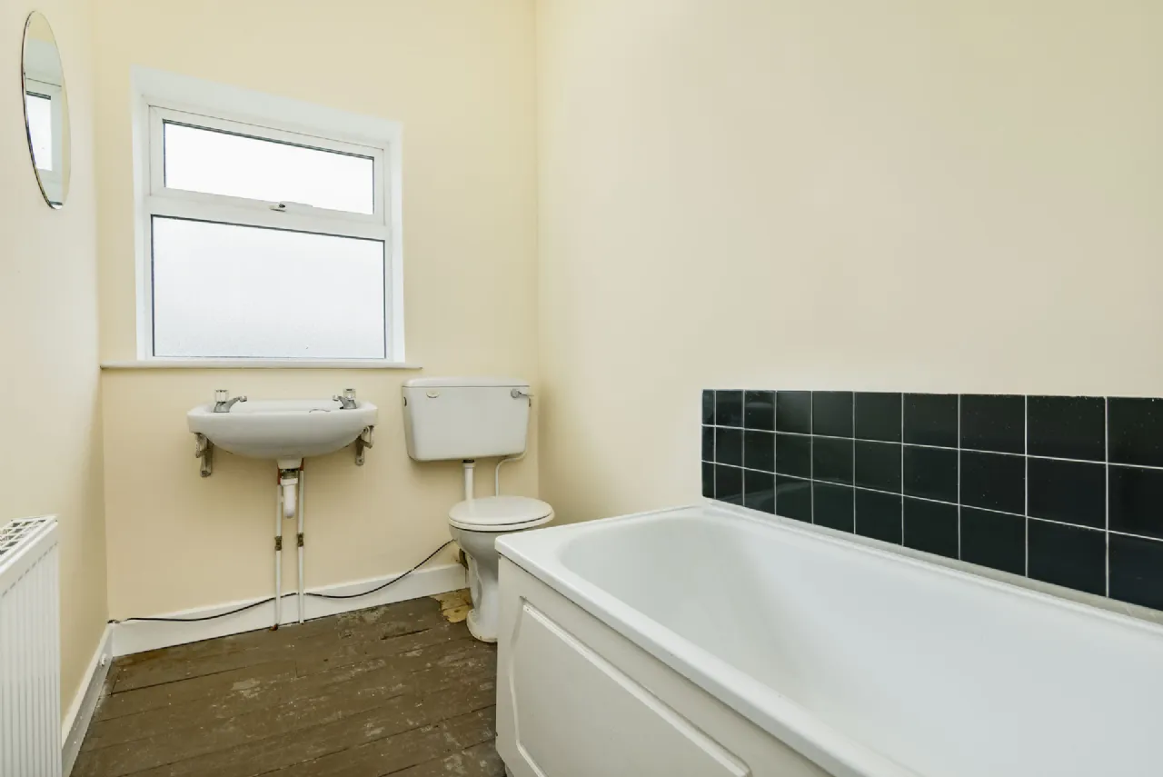 Photo of O'Connell Street, Ballymote, Co. Sligo, F56P213