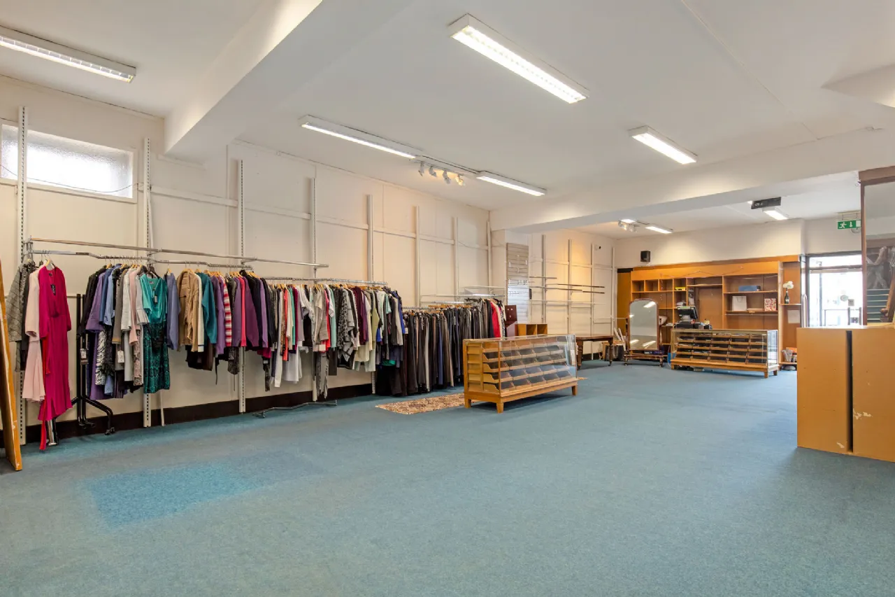 Photo of Clinton's, 25-27 Parnell Street, Clonmel, Co. Tipperary, E91X2V5