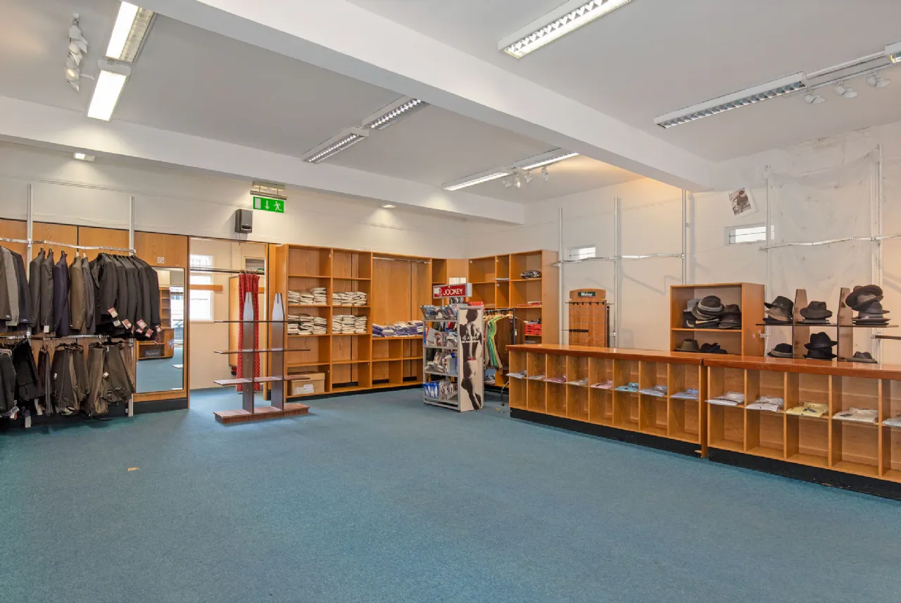 Photo of Clinton's, 25-27 Parnell Street, Clonmel, Co. Tipperary, E91X2V5