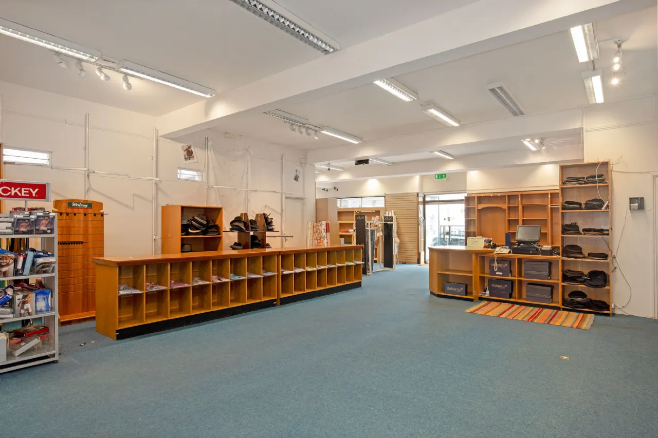 Photo of Clinton's, 25-27 Parnell Street, Clonmel, Co. Tipperary, E91X2V5