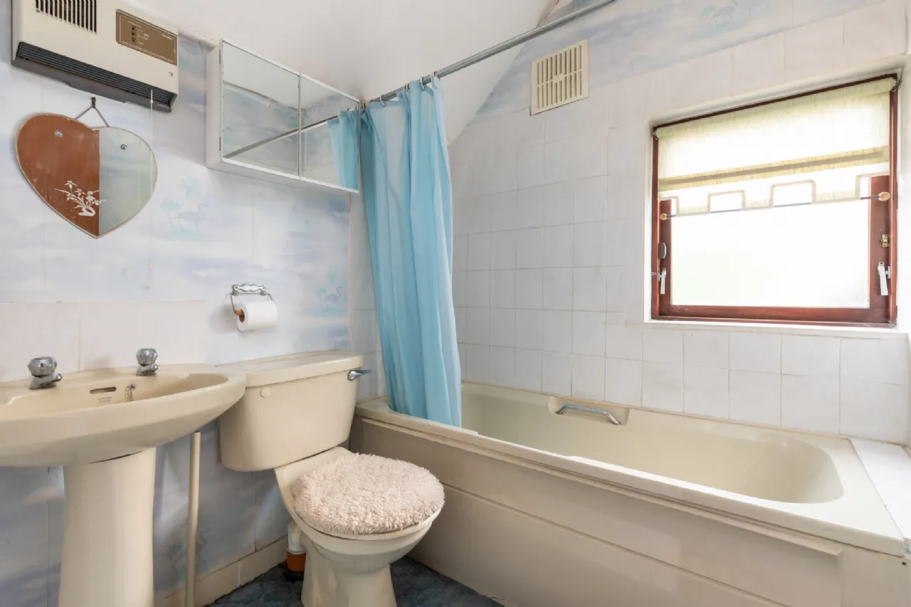 Photo of 35 The Pines, Howth Road, Killester, Dublin 5, D05 YE98